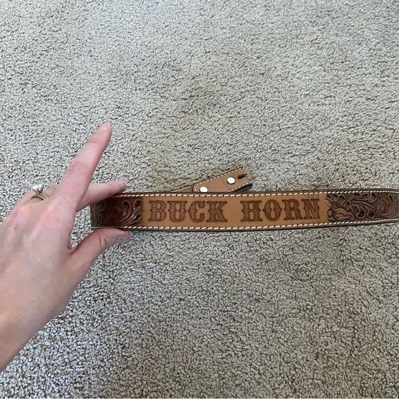 Men's Leather Belt - Picture 3 of 6